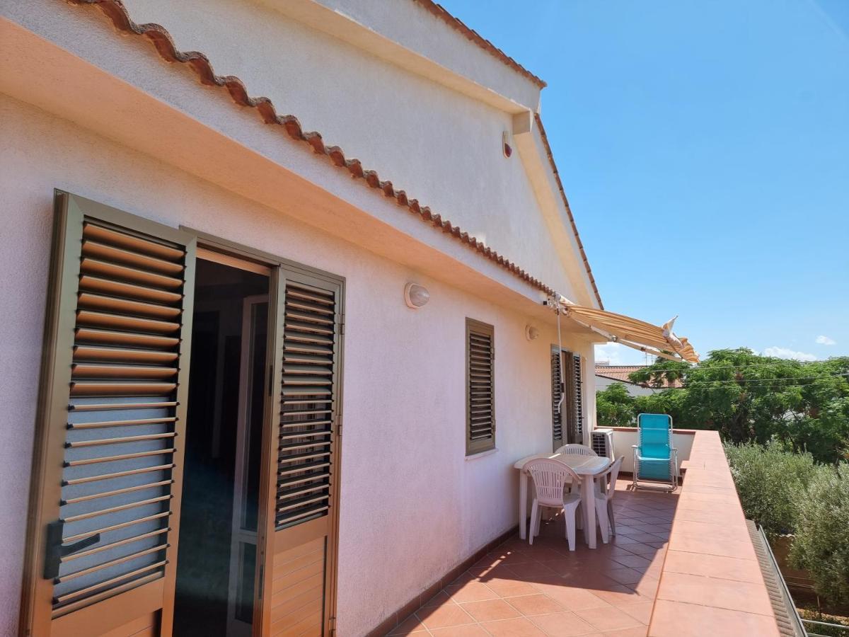 Villa Flora - With Sea View, 2 Minutes Walk To Beach Trappeto  Dış mekan fotoğraf